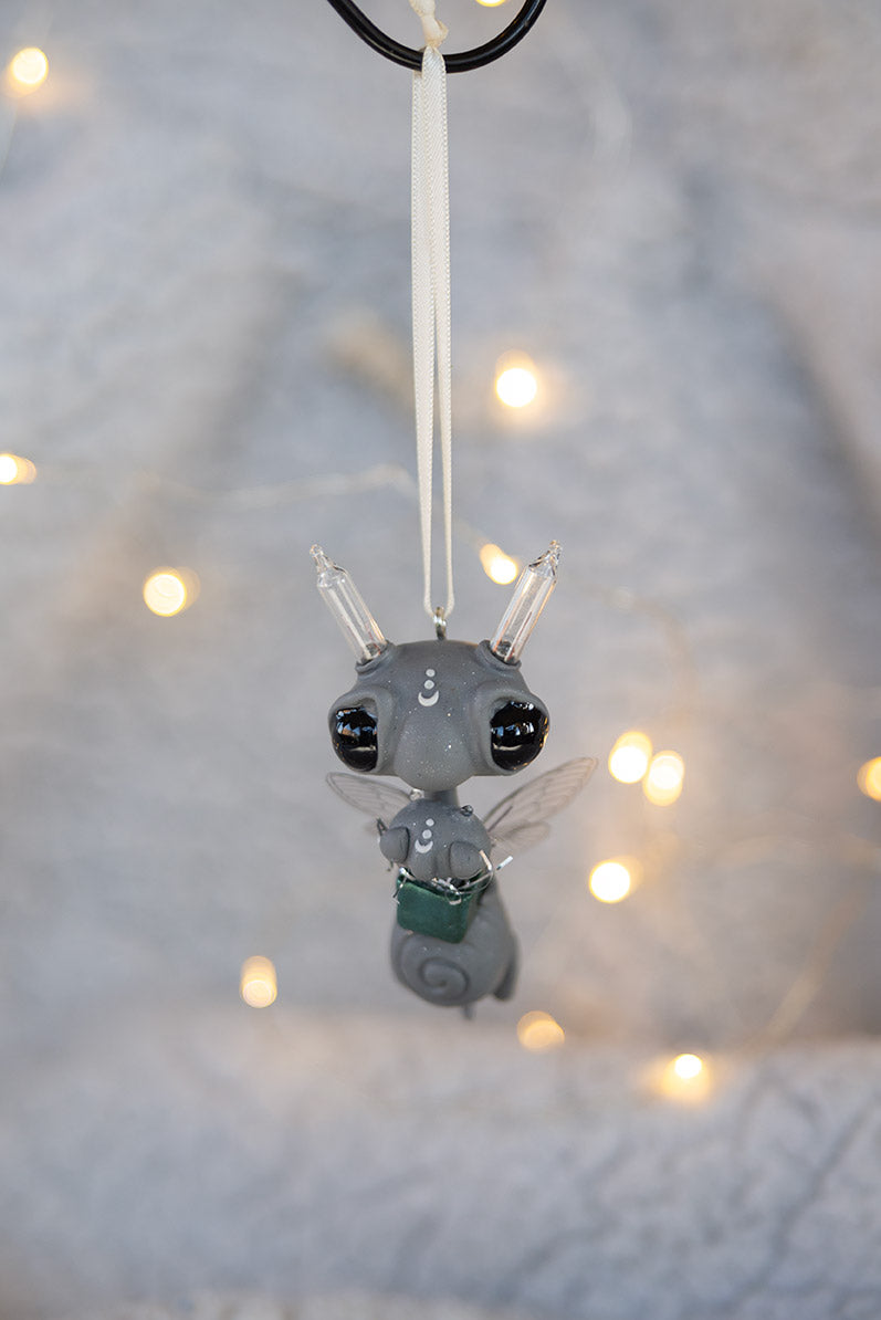 Flying Light Sprocket & Baby Ornament w/ Cream Ribbon #137 (tight)