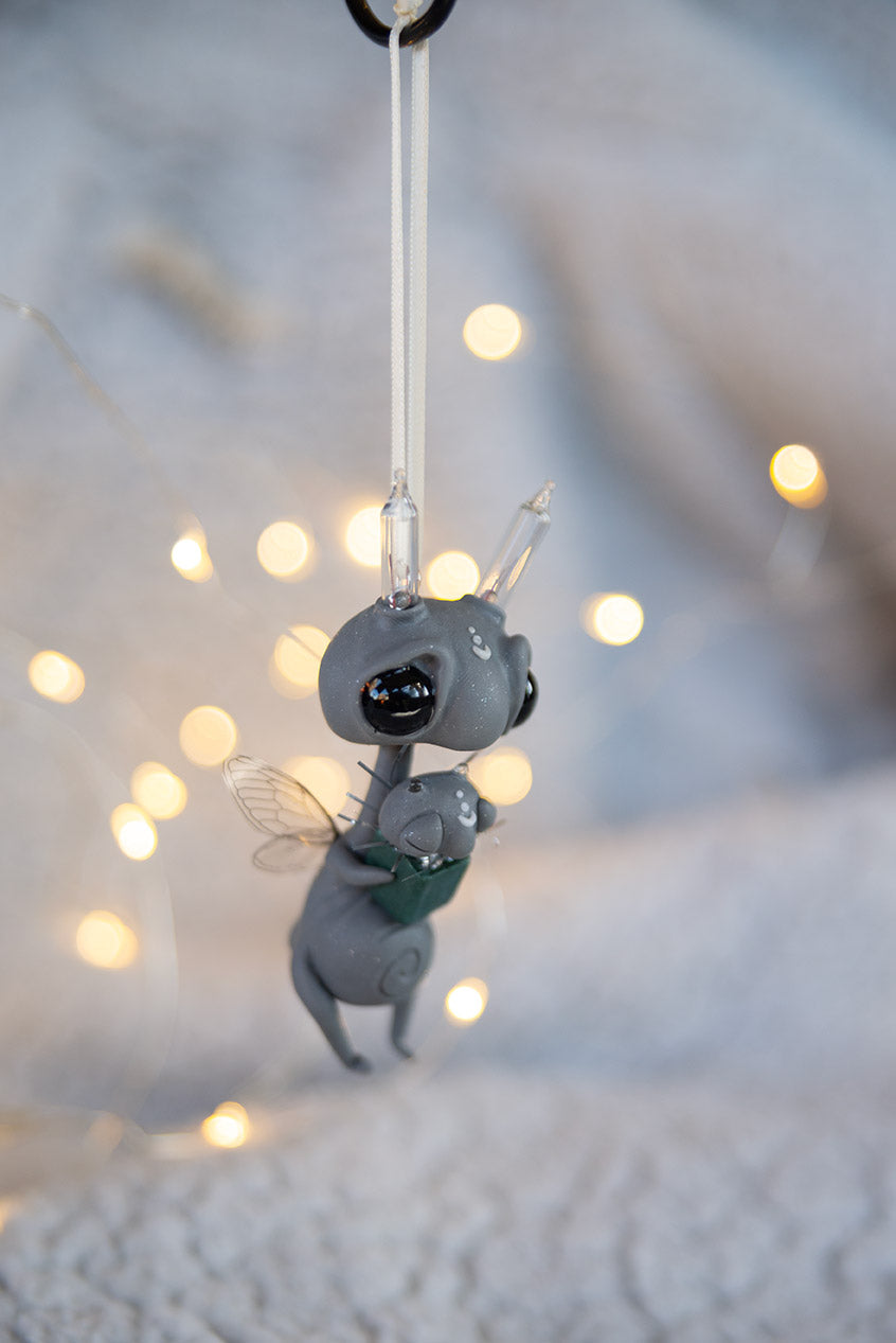 Flying Light Sprocket & Baby Ornament w/ Cream Ribbon #138 (wide)