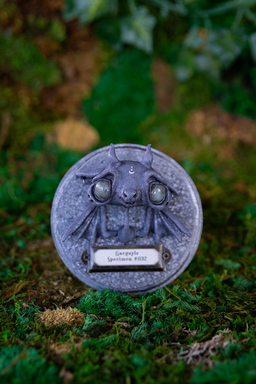Gargoyle w/ Ear Rings Wall Mount #032