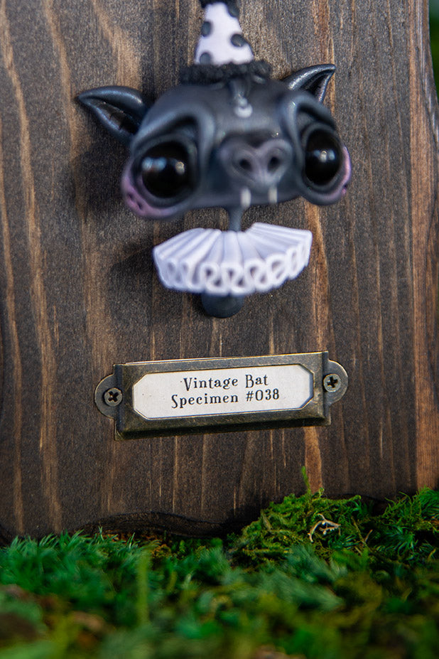 "Vintage" Bat Head Wall Mount #038