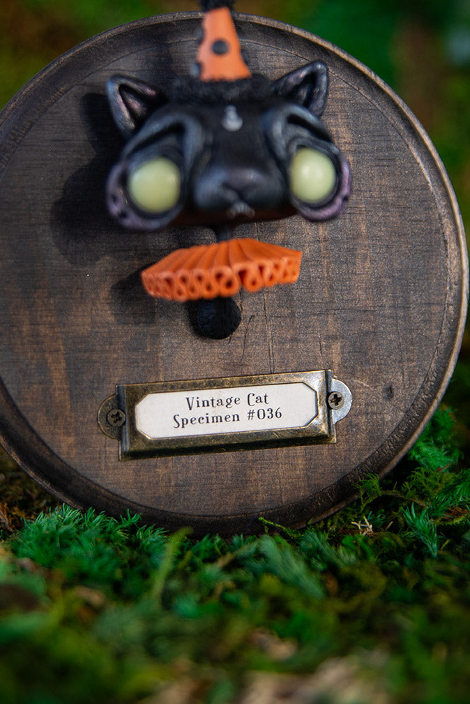 "Vintage" Cat Head Wall Mount #036