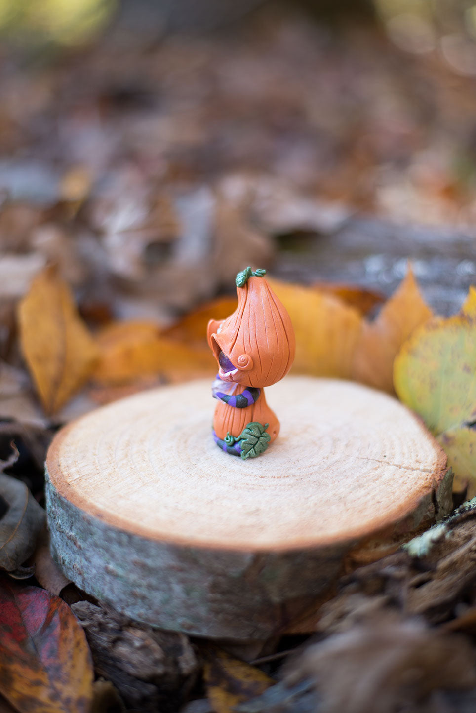 Pumpkinhead Mish w/ Amethyst and Purple & Black Striped Legs