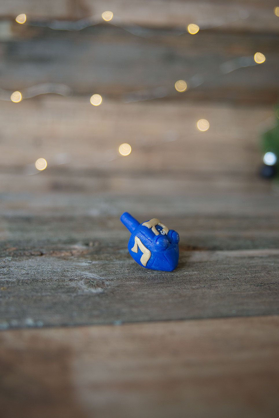 Dark Blue Dreidel Spore #52