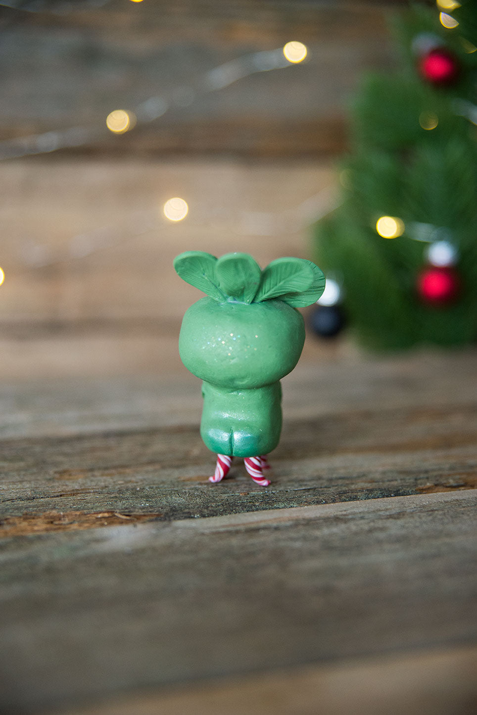 Mistletoe Mish w/ Closed Eyes & Amethyst #23