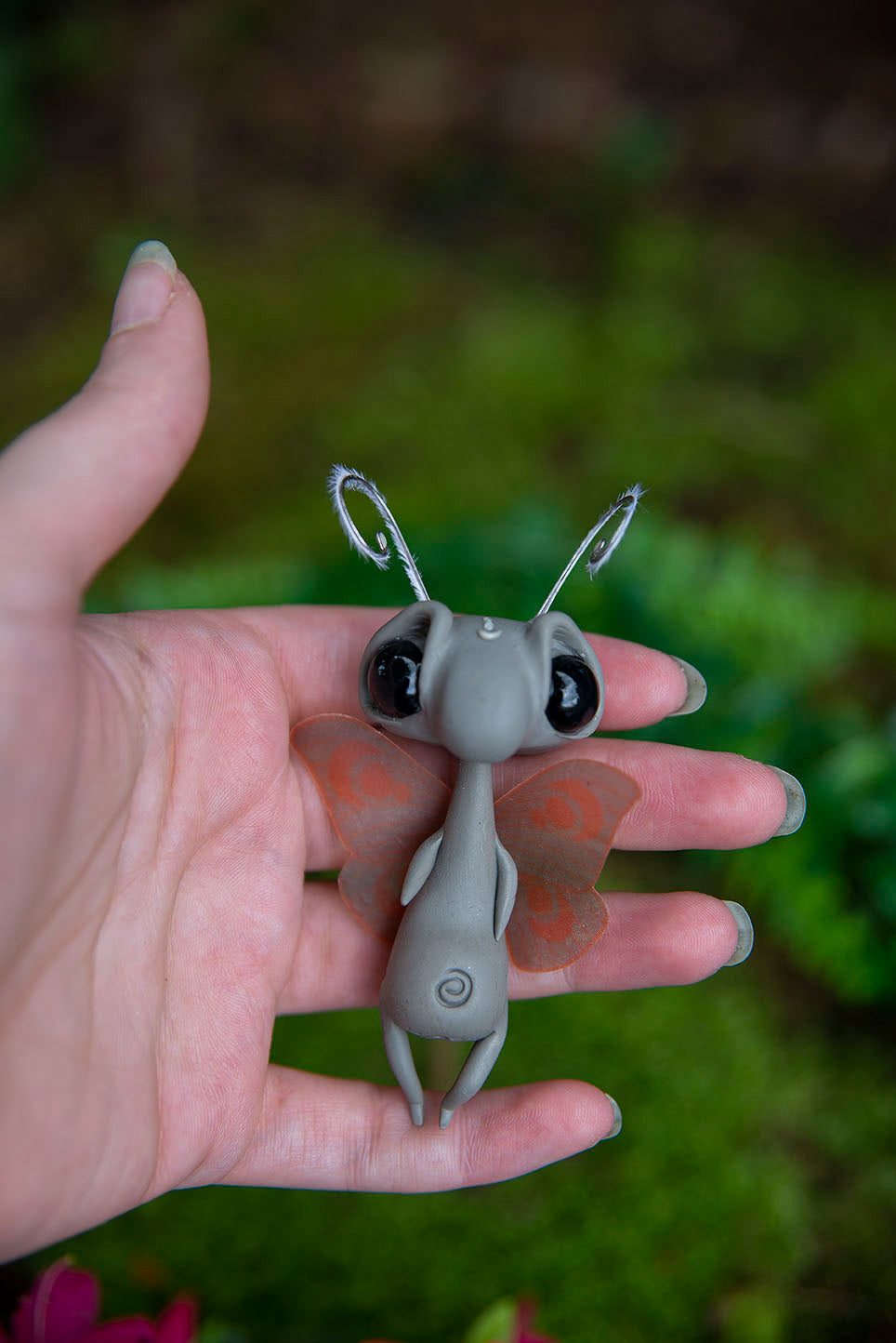 Moth Sprocket Flying (r) #082