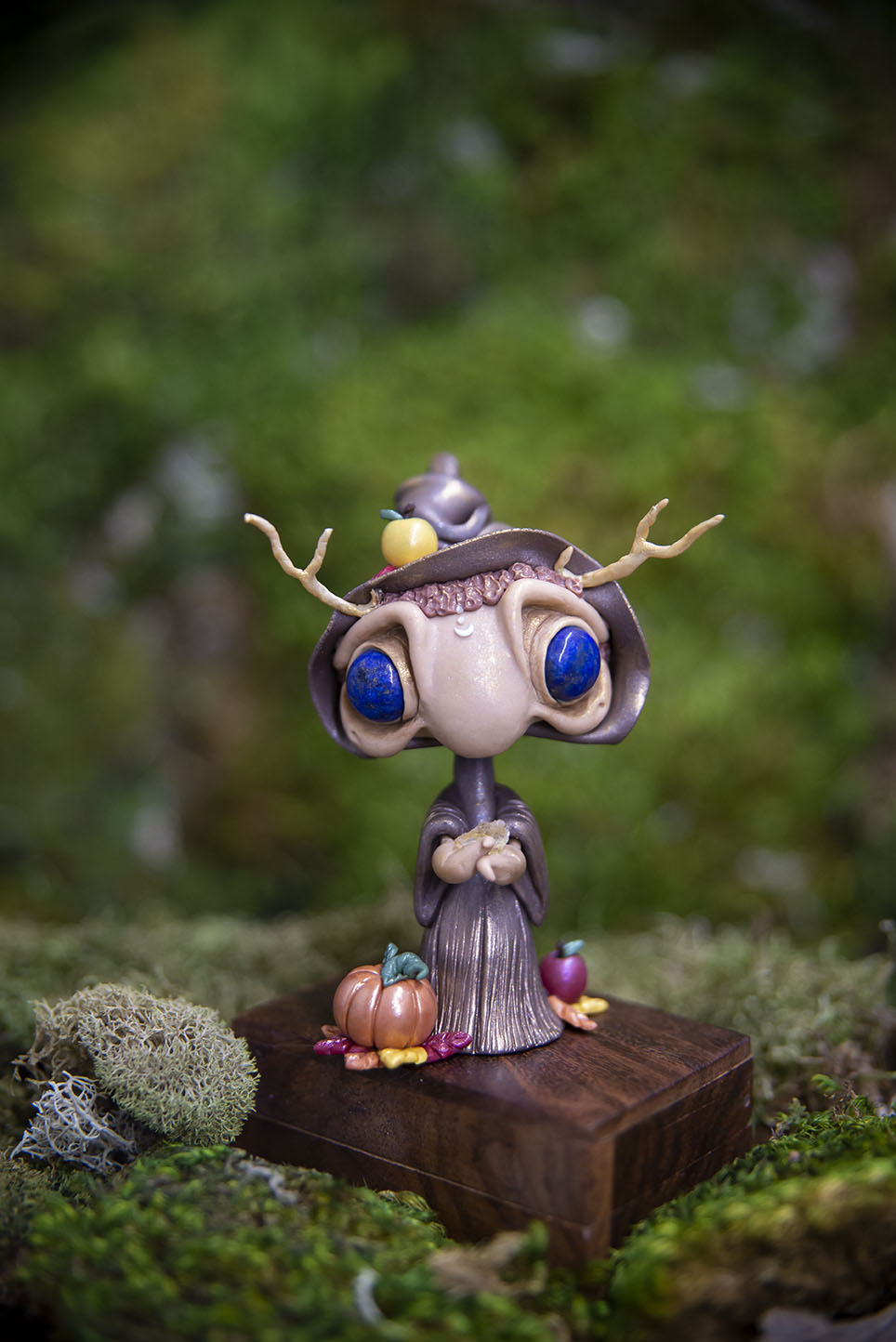 Mabon Witch (old design) #210