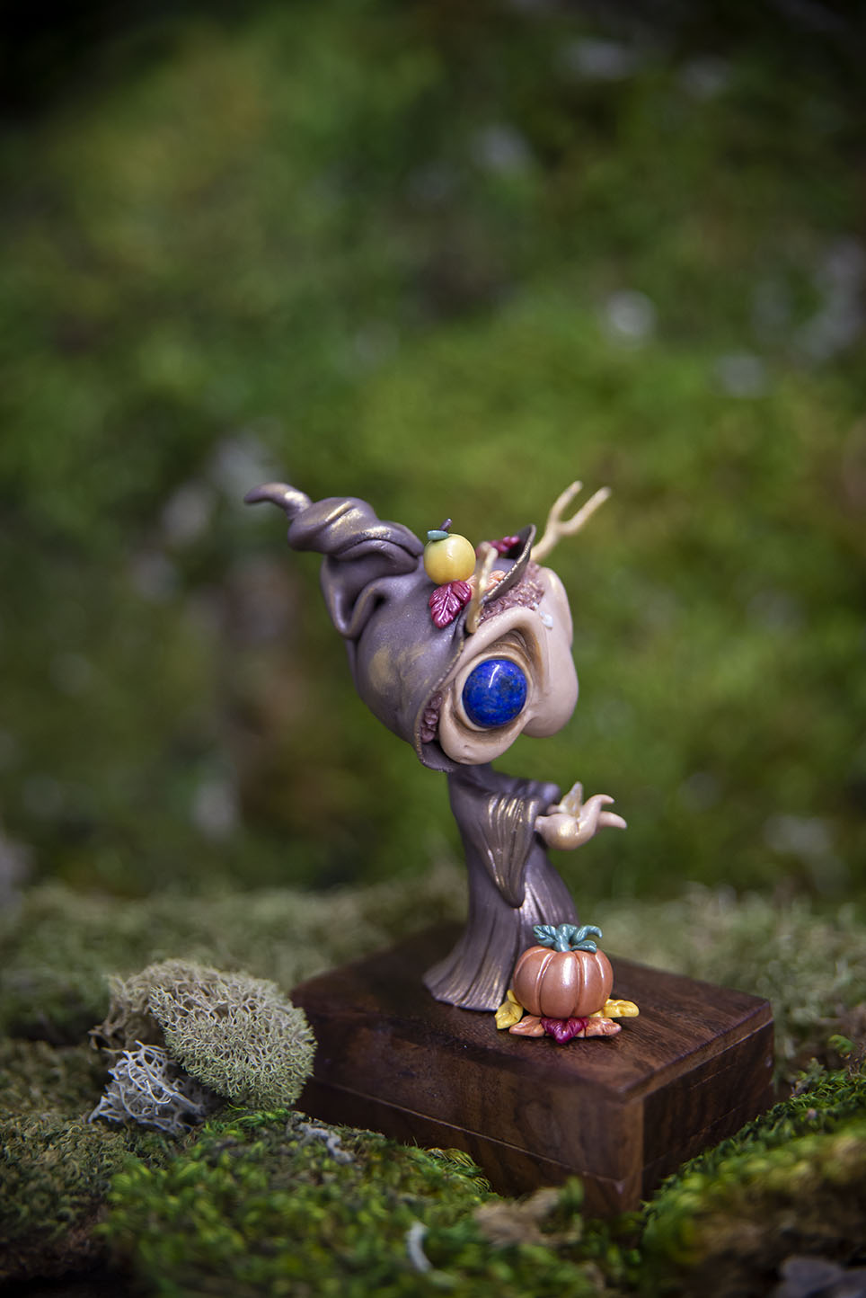 Mabon Witch (old design) #210