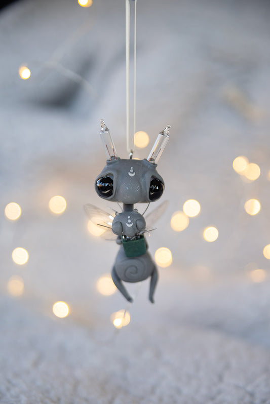 Flying Light Sprocket & Baby Ornament w/ Cream Ribbon #138 (wide)