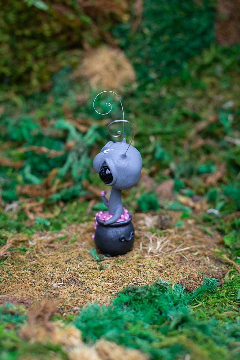 Cauldron Sprocket in Pink Potion #140