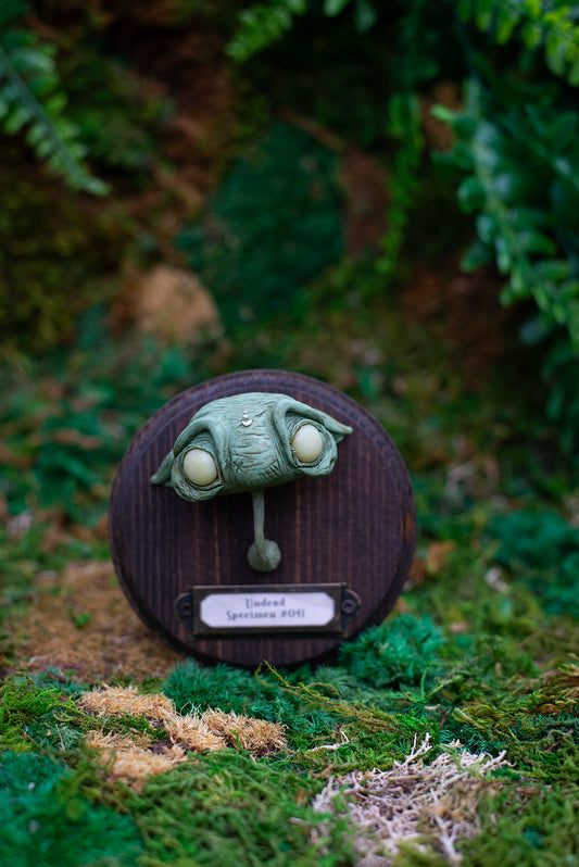 Green Zombie Wall Mount #041