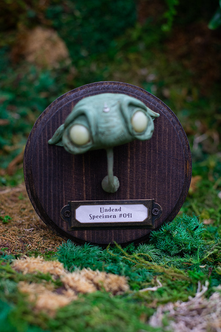 Green Zombie Wall Mount #041