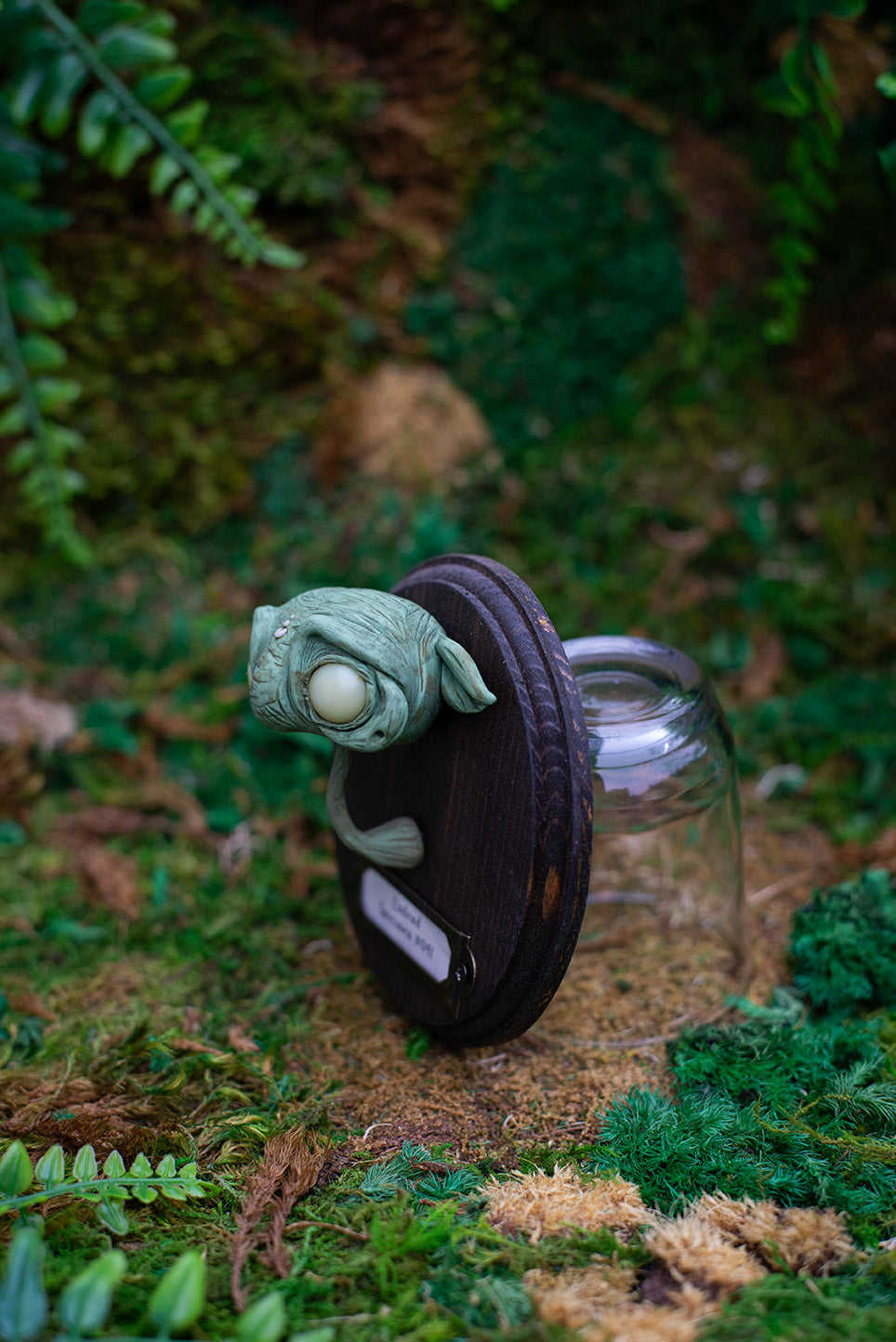 Green Zombie Wall Mount #041