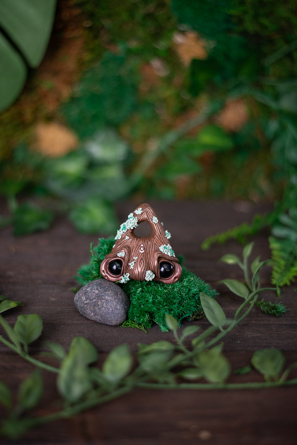 Cups & Lichens Planchette #058