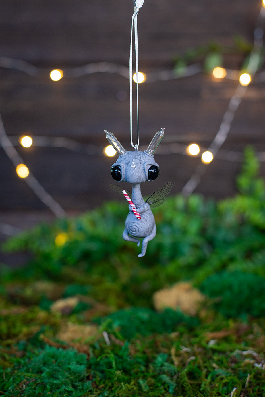 Flying Light Sprocket Ornament w/ Candy Cane (cream) #144