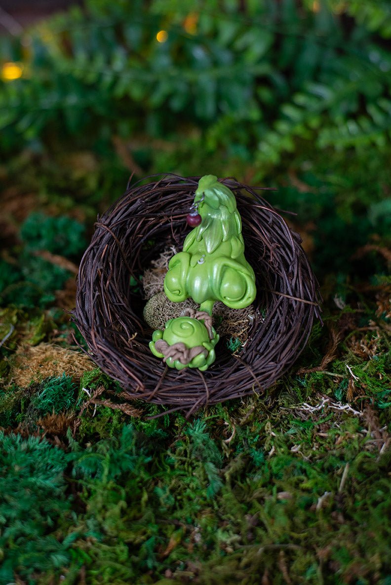 Green Tree Ent w/ Ornament Baby Mish #44