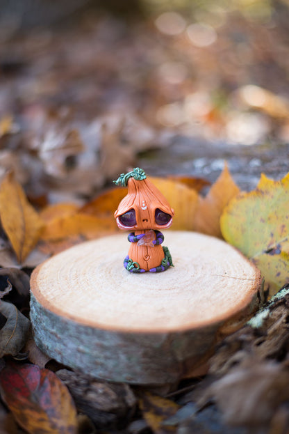 Pumpkinhead Mish w/ Amethyst and Purple & Black Striped Legs