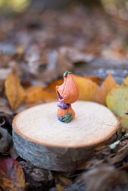Pumpkinhead Mish w/ Amethyst and Purple & Black Striped Legs