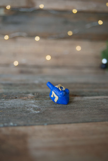 Dark Blue Dreidel Spore #52