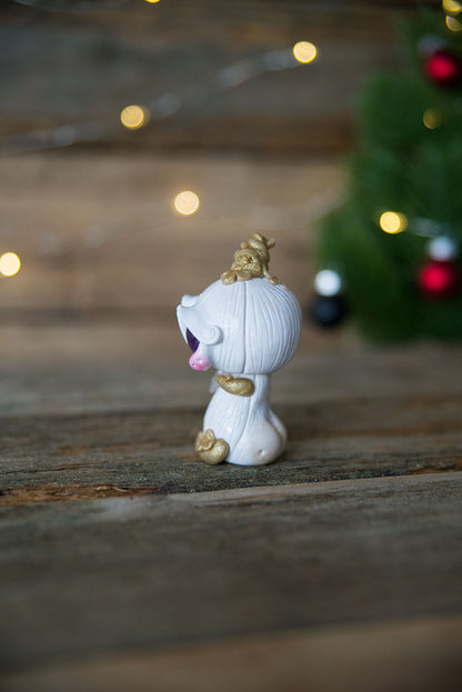 White & Gold Pumpkinhead Mish w/ Amethyst Eyes & Quartz #105