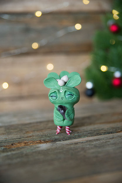 Mistletoe Mish w/ Closed Eyes & Amethyst #23