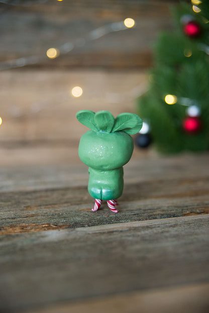 Mistletoe Mish w/ Closed Eyes & Amethyst #23