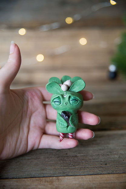 Mistletoe Mish w/ Closed Eyes & Amethyst #23
