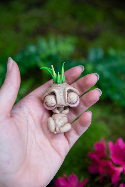 Sprouting Bulb Mishling #014