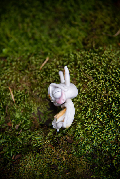 Mango the white bat Mishling #028