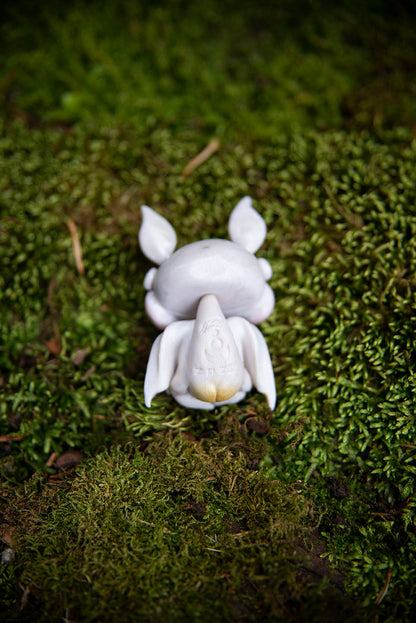 Mango the white bat Mishling #028